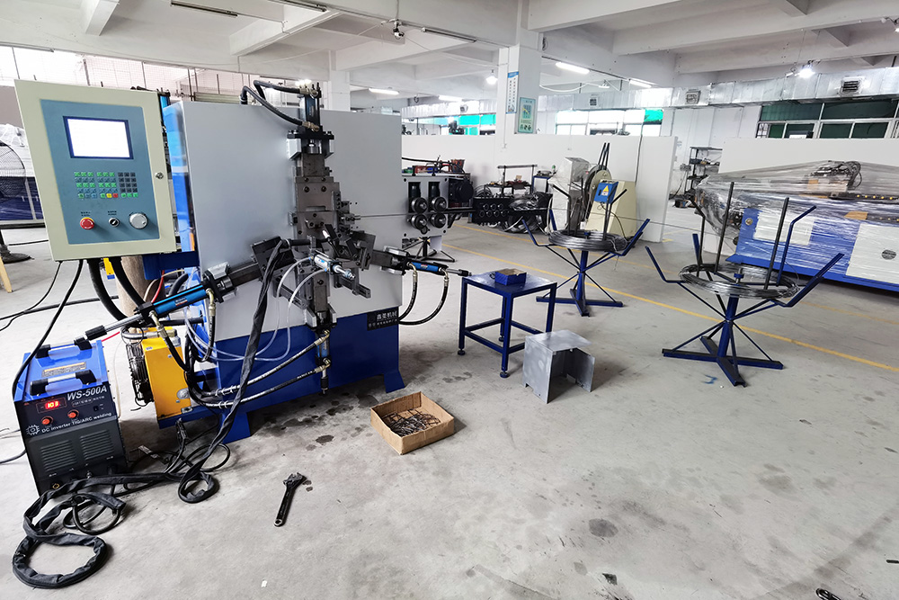 Square buckle forming welding machine (6)